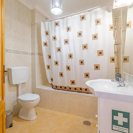 Apartamento T2 Com Terraco E Churraqueira A 1 Minuto Da Praia Altura Algarve アルチュラ