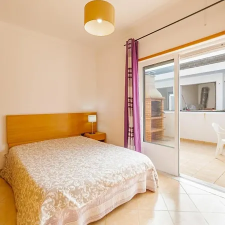 Apartamento T2 Com Terraco E Churraqueira A 1 Minuto Da Praia Altura Algarve アパート アルチュラ