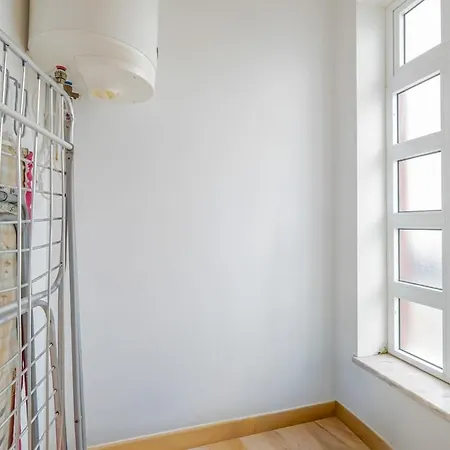 Apartamento T2 Com Terraco E Churraqueira A 1 Minuto Da Praia Altura Algarve *