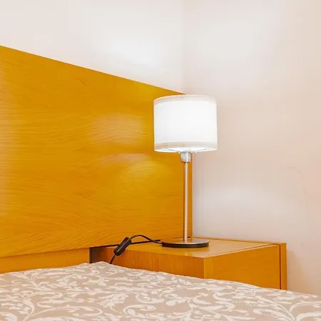 アパート Apartamento T2 Com Terraco E Churraqueira A 1 Minuto Da Praia Altura Algarve アルチュラ