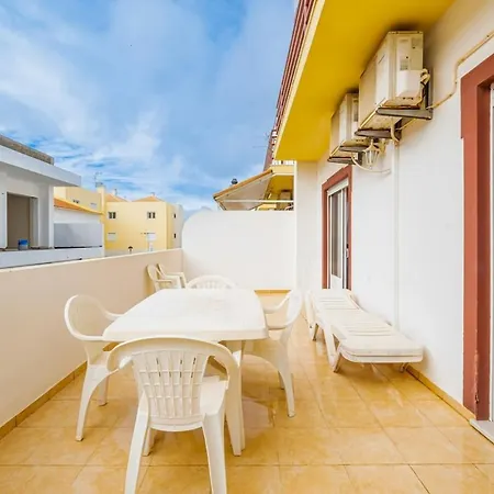 Apartamento T2 Com Terraco E Churraqueira A 1 Minuto Da Praia Altura Algarve アルチュラ